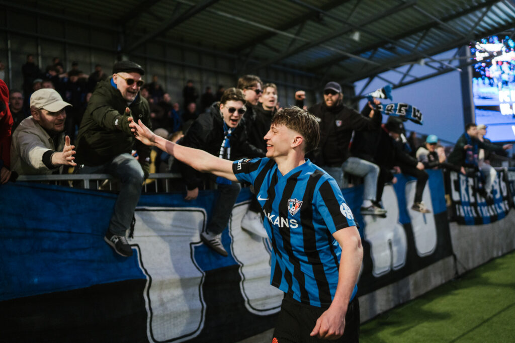 Koko perheen pelipäivä lauantaina – tutustu katsojainfoon!