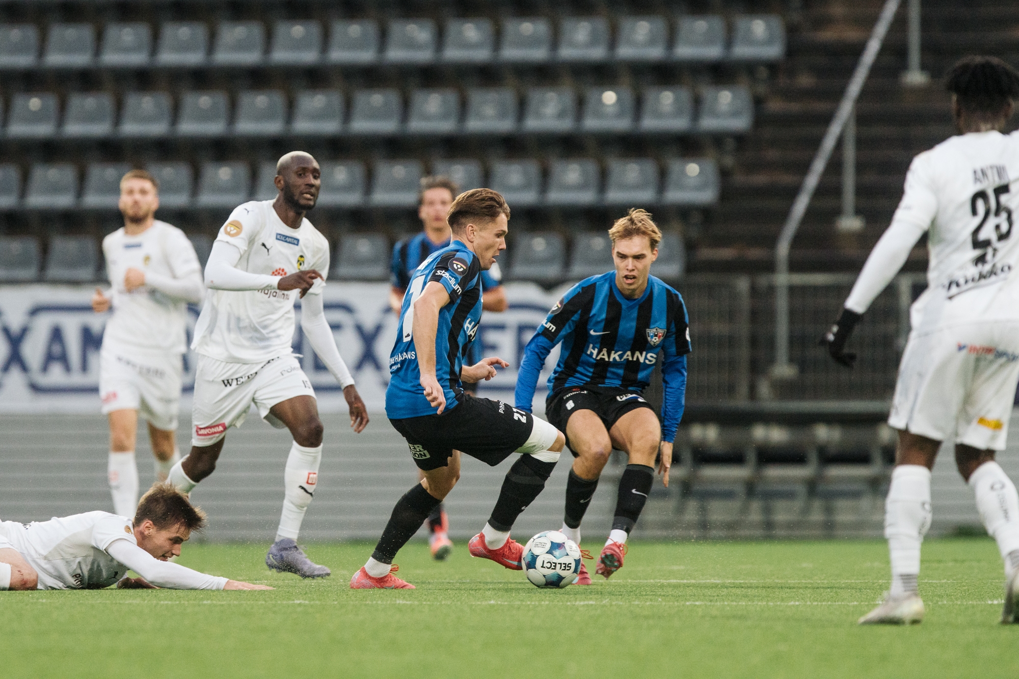 Lähtöasetelmat Mestaruussarjaan ratkotaan maanantaina Kupittaalla!