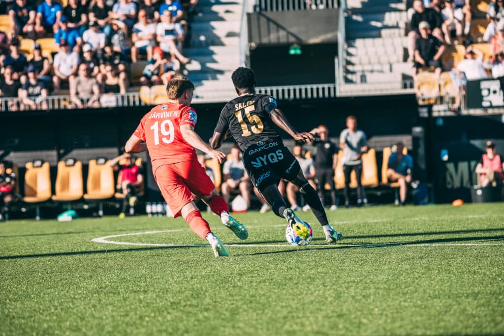 Inter jatkaa kovia pistetaistoja vieraissa ja liikuttaa lapsia Turussa!