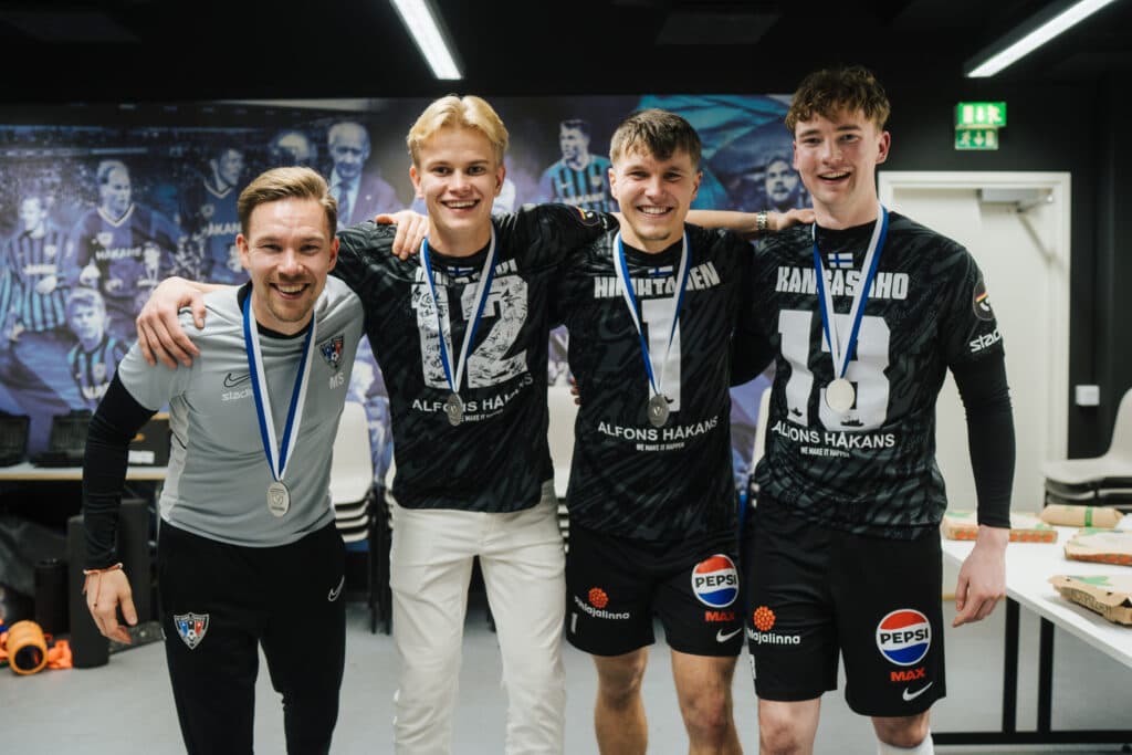 Miika Salmi kehittää Interin edustuksen maalivahteja uudelle tasolle – Tutustu Miikaan