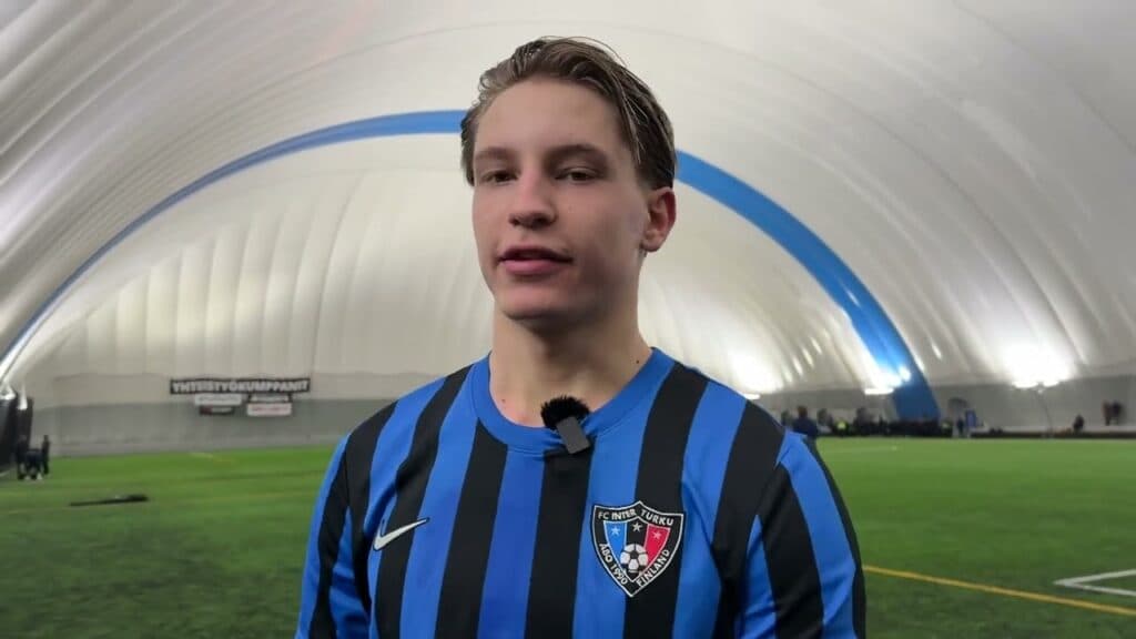 Inter jää vajaamiehisenä pisteittä HJK:a vastaan