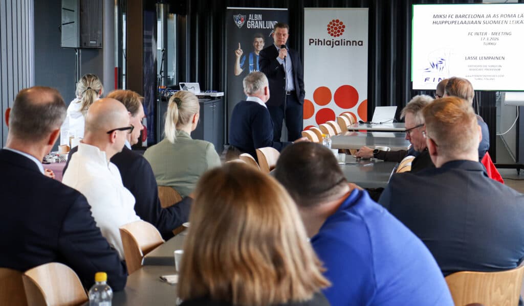 Kohti uutta kautta – yritysverkosto kokoontui Interin ja Pihlajalinnan kaudenavaustapahtumaan!