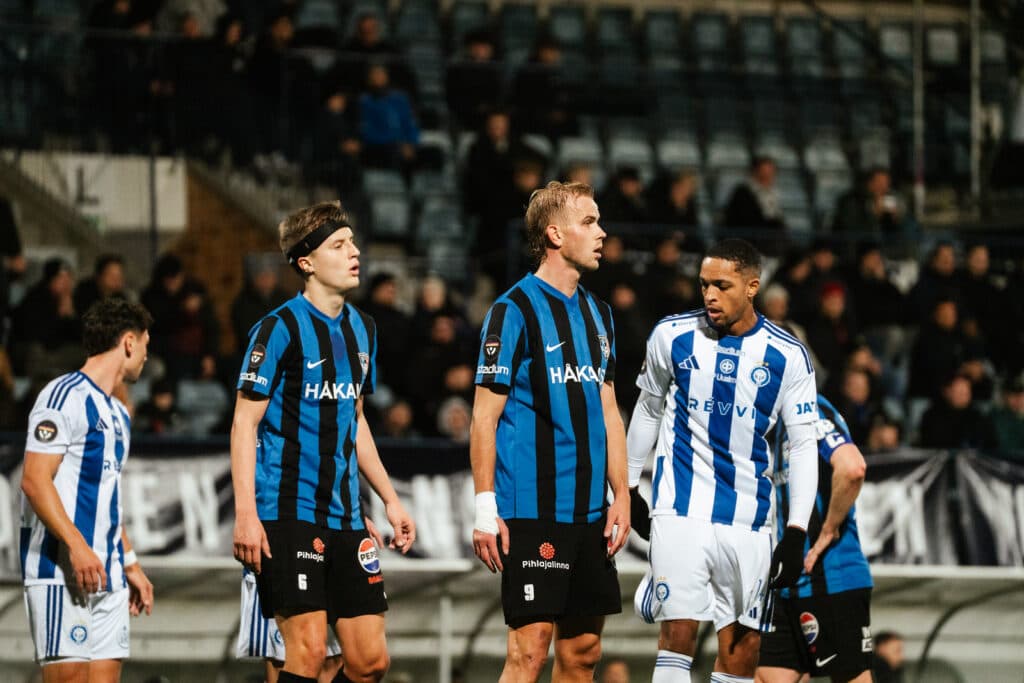Inter koki kovan kolauksen kärkikamppailussa kotona