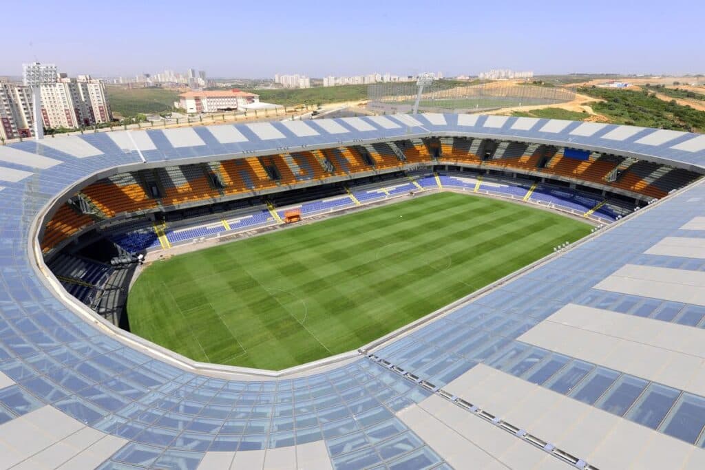 Konferenssiliigan 2. karsintakierroksella vastassa Istanbul Başakşehir FK – tutustu turkkilaiseen vastustajaan!